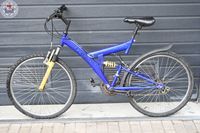 Zdjęcie kolorowe. Rower