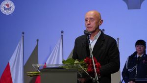 Zdjęcie kolorowe. Przemówienie Burmistrza