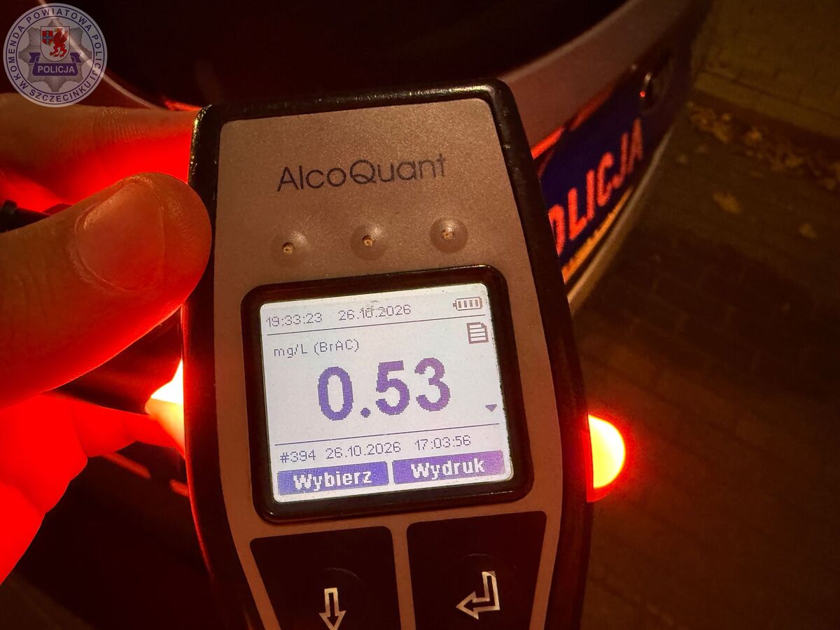 Kierowca Mazdy w Szczecinku stracił prawo jazdy za jazdę pod wpływem alkoholu